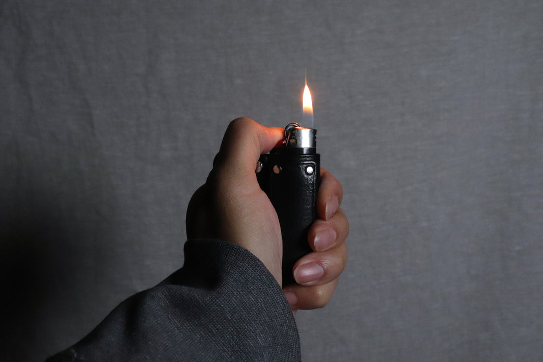 image IDX - black and chrome lighter case